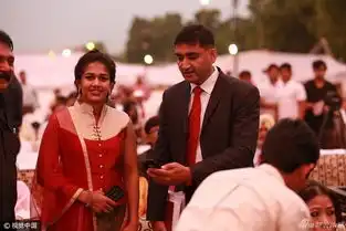 摔跤吧爸爸冠军姐妹花人物原型解密
