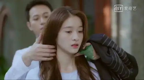 泡沫之夏又双叒翻拍了,张雪迎秦俊杰的cp感意外的还不错