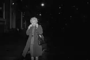 自拍狂和coser们往后稍稍,这里是你们的前辈辛迪舍曼