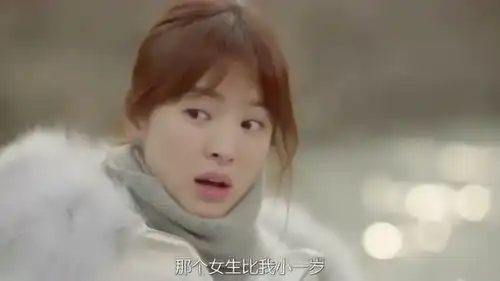 太阳的后裔宋仲基不敢杀鱼乔妹登场,阵势怪奇妙的
