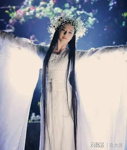 小龙女为何总是睡在绳上练功只是借口,真相让人动容
