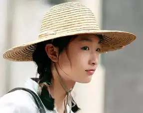 绝非性感绝色却成90后票房霸主周冬雨天之娇女命硬
