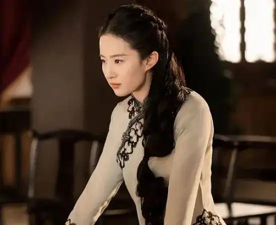 除了花木兰,刘亦菲还有一部新戏将播,其中两个女配选的很好