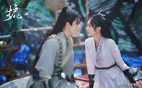 杨紫杨幂baby刘亦菲等主演的电视剧发情人节海报,甜蜜十足
