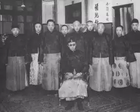 溥仪在苏联如何度过战俘生涯天天吃西餐
