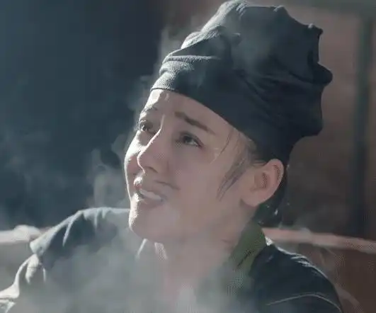 迪丽热巴新剧长歌行开机,看到她的男装造型后,粉丝们失恋了