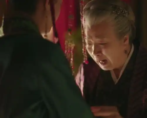 明兰出嫁,祖母扮演者发微博感人肺腑,却被赵丽颖的评价逗笑
