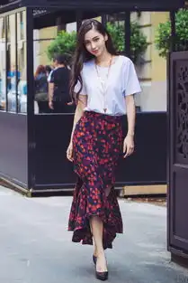 有一种默契叫angelababy井柏然巴黎街拍撞背景
