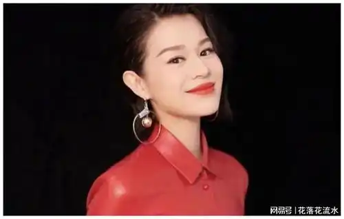 孙俪新剧开机44岁胡杏儿头顶的白发,治好了我的年龄焦虑