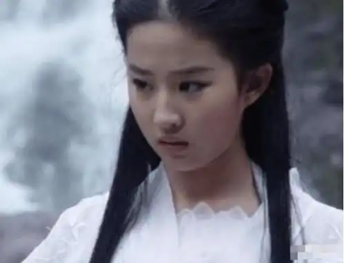 原来李沁才是小龙女最佳人选,试妆照曝光,比刘亦菲更还原经典
