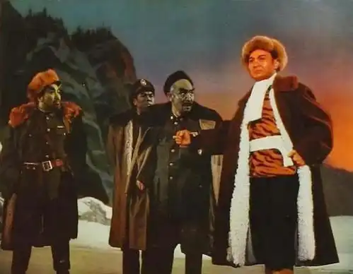 样板戏智取威虎山,8位演员3位去世,1位无消息,4位健在