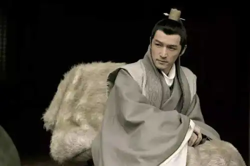 他是梅长苏的原型,当年带领7千士兵歼灭30万大军,日本称他为战神
