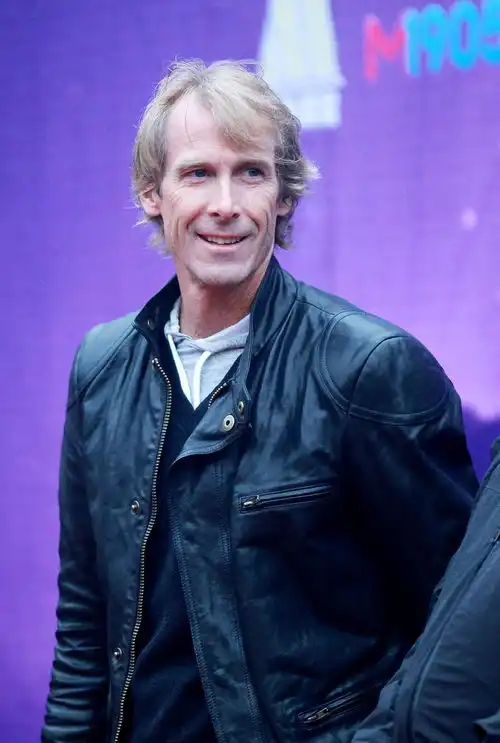 汉尼拔加盟变五,擎天柱暴虐大黄蜂
