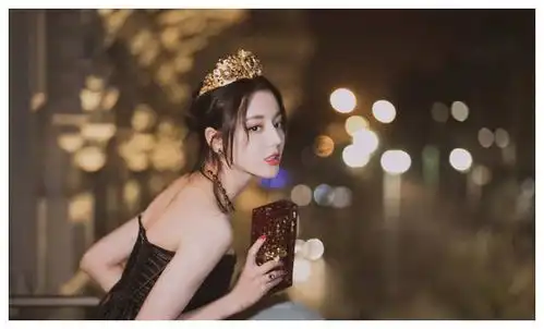 微博之夜king和queen投票,肖战稳居榜首
