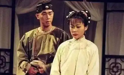 阿珂是从什么时候开始发现韦小宝不是太监的是怀孕以后吗