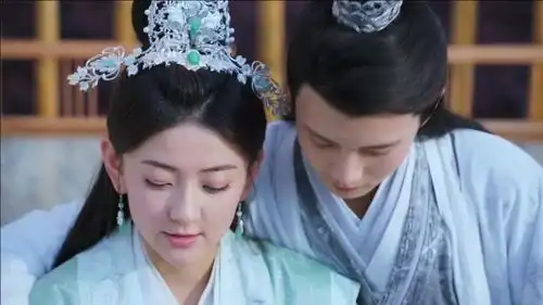 再看一次双世宠妃曲小檀,八王爷还有五秒钟到达战场