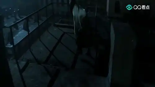 悲伤逆流成河女主顾森湘在阳台被流氓害死看了实在可惜