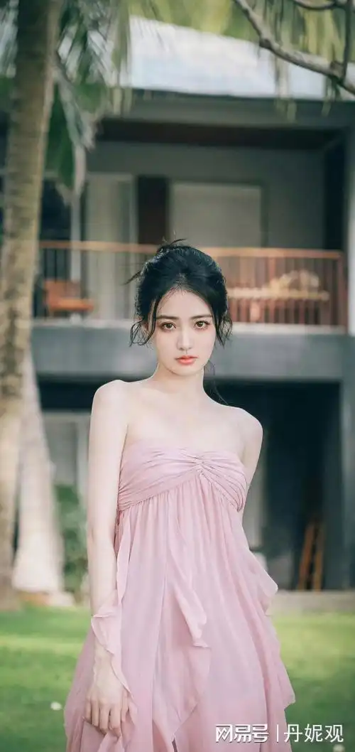 偶像剧小花,军龄11年,出道即巅峰,颜值演技并存,今却无戏可拍
