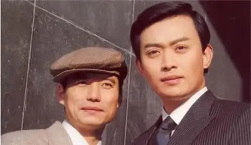 著名演员黄海冰有过一次失败婚姻,在再婚中找到幸福