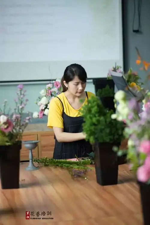 一部一千零一夜,让花艺师彻底火了
