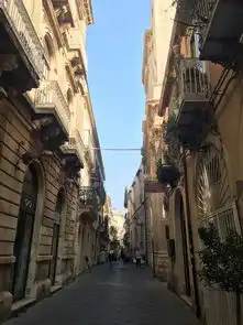 锡拉库萨寻找西西里的美丽传说
