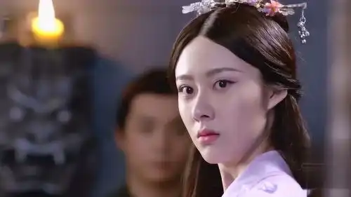 楚乔传楚乔要单独见锦烛,她知道宇文怀在偷听,竟说出这样的话