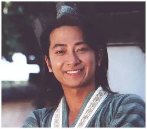 当年乌龙闯情关红遍全网,男女主统统过气,龙套小配角却红到发紫
