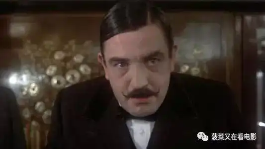 如何对比东方快车谋杀案2017年与1974年版本之间的区别