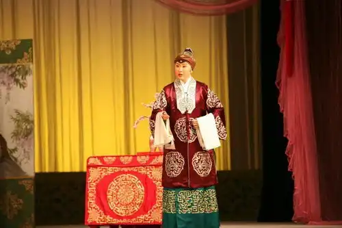 2月5日国家京剧院新春系列演出锁麟囊
