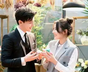 邓伦又一部作品即将来袭,看到女主后,网友和迪丽热巴不相上下
