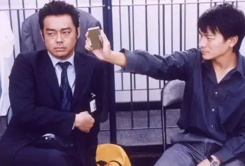 不愧是追过上瘾的人刘德华哄刘青云有时候我也喜欢男的
