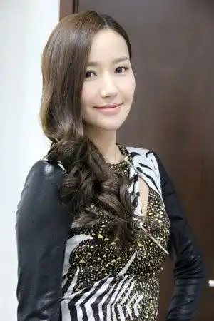 离婚律师开发布会韩雨芹姚晨成好闺蜜
