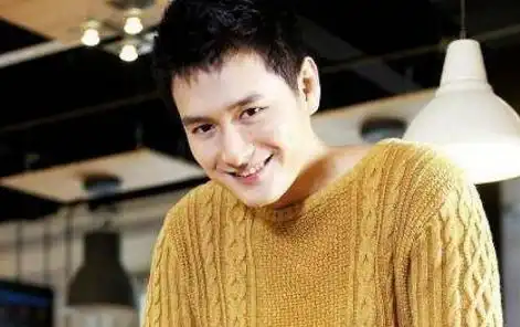 容嬷嬷儿子出道15年未火,妻子因延禧攻略大火,是剧中的她
