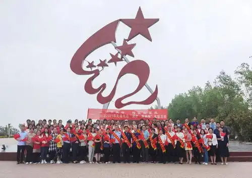 颂百年风华传优良家风鹤壁市妇联开展2021年礼遇先进爱家爱鹤壁体验活动