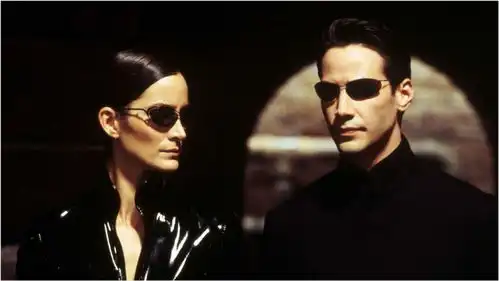 黑客帝国崔妮蒂为什么如此重要救世主的女友是改变一切的源头
