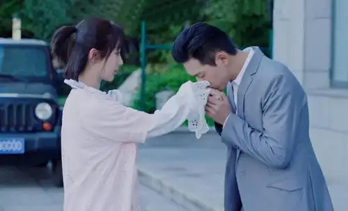 亲爱的,热爱的2即将上映,看到主角豪华阵容,网友追定了