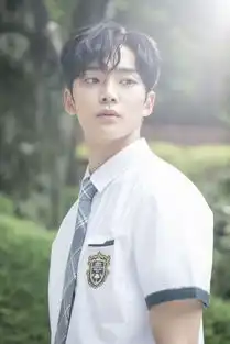 九月就等这一部奇幻校园爱情剧意外发现的一天已公开四位主演的人物剧照
