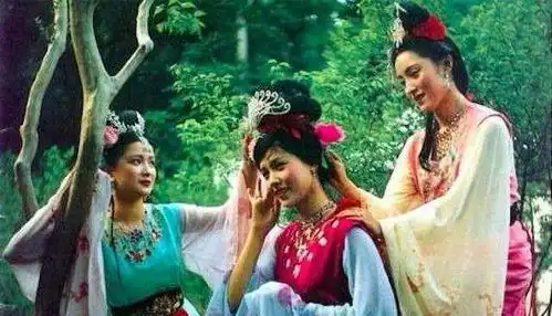 杨洁说,我要找漂亮妞,那86西游记25集,到底有多少漂亮妞