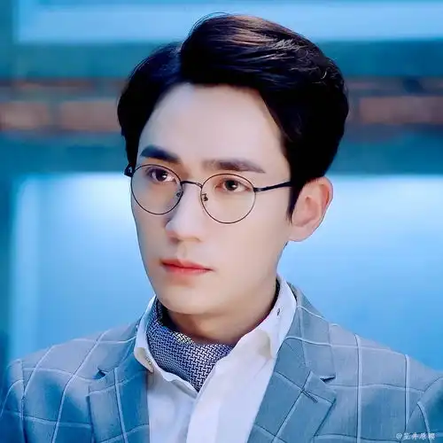 普通好看朱一龙,绝美仙子沈巍,为什么