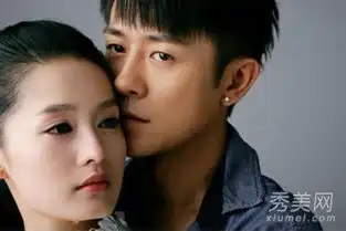 花开半夏新剧照李沁清新妆容秀
