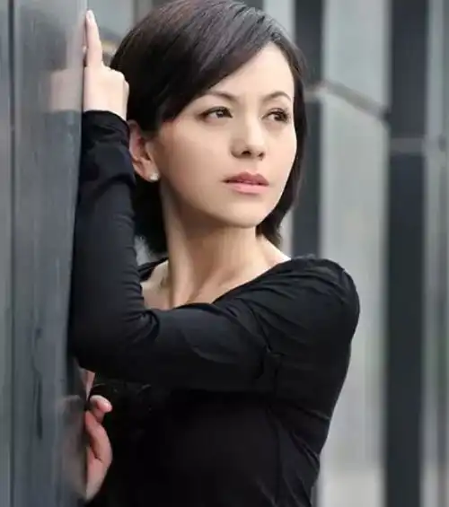 他因戏生情,娶情深深雨蒙蒙第一美人,结婚13年大变样