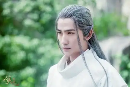 禁欲沈教授pk邪魅面面普通好看居老师的哪个造型最撩你
