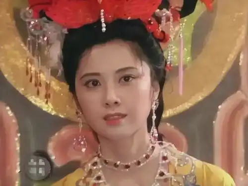 最美女儿国国王国家一级演员,一生无儿无女,72岁的她怎样
