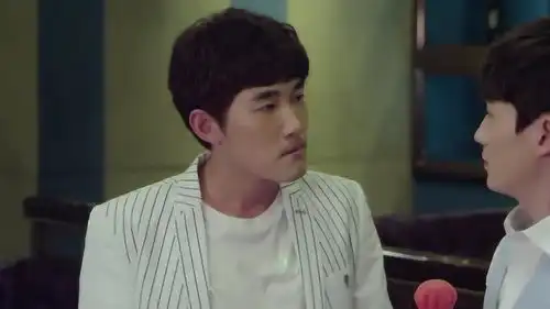 御姐归来别人都是劝和不劝分,谁料好友吵架,朱一龙反应出人意料
