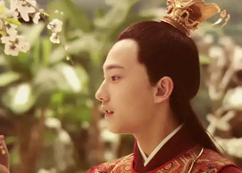 从新版红楼梦走出的花旦们,杨幂赵丽颖不算啥,她才是真低调