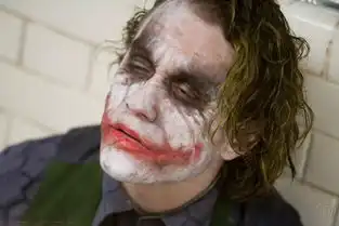 黎明前的夜晚只有黑暗