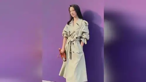 汤唯卡其色风衣造型,优雅气质满分,扑面而来一种松弛感