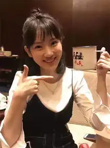 双世宠妃中二的少女镜心,竟比主角还耀眼
