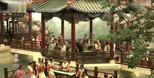 王扶林和李少红都不熟悉红楼梦,为何87版经典,新红楼被吐槽
