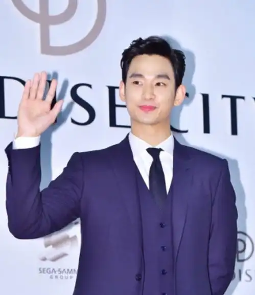 车银优女神降临最新摸头杀好甜,金秀贤辞演新剧改搭档车胜元
